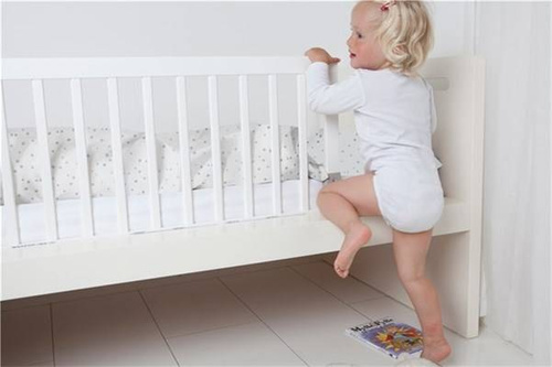 Baby Dan - Wooden Bed Guard, White
