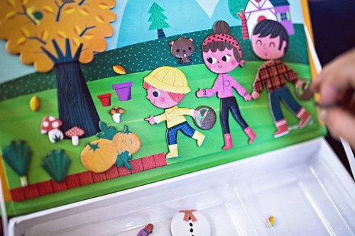 Janod - Magnetic puzzle 4 seasons Magnetibook collection 2018