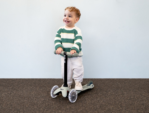 MICRO - Mini2Grow Deluxe LED scooter with handlebar, olive sage