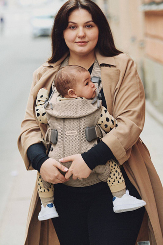 BABYBJÖRN - Baby Carrier ONE AIR 3D MESH, Grey Beige