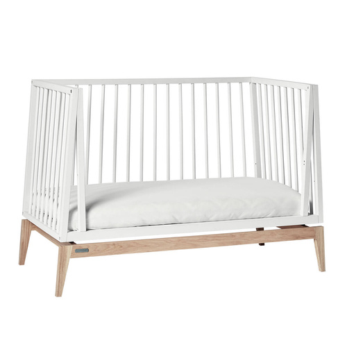 LEANDER - LUNA™ baby cot 0-3 yrs, White/Oak + Conversion kit