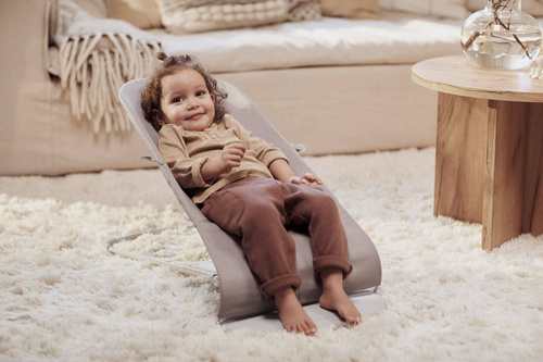 BABYBJORN - BLISS Woven bouncer, Petal Quilt, sand grey + Soft Friends toy