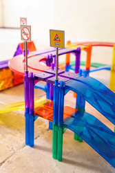  Cleverclixx - Race Track Car Red