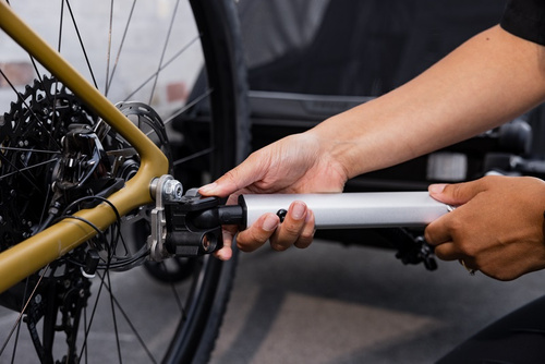 Thule - axle mount ezHitch™ plate