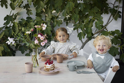Elodie Details - Longsleeved Baby Bib - Autumn Rose