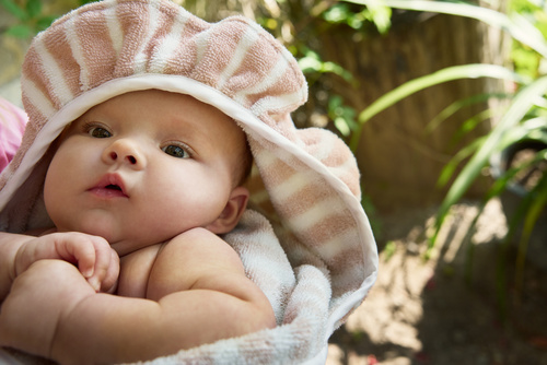 Elodie Details - Hooded Towel - Candy Stripes