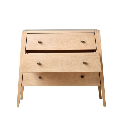 Leander - LINEA™ DRESSER, OAK