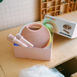 Kidywolf – portable karaoke speaker with microphones Kidykaraoke, pink