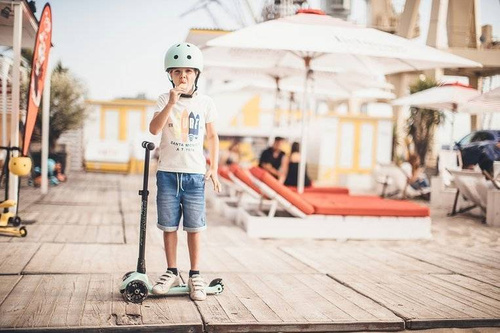 SCOOTANDRIDE - Highwaykick 3 LED - Folding scooter with light-up wheels 3+ Kiwi