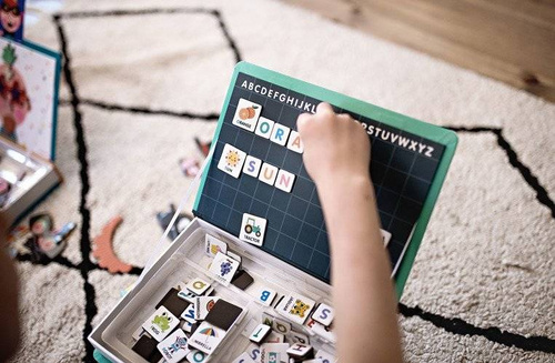 Janod - Magnetic puzzle Alphabet Magnetibook collection 2018