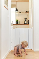 Baby Dan - Alma Safety Gate, White