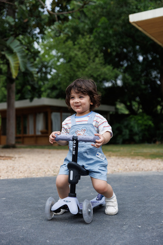 MICRO - swing scooter Mini Deluxe Rock&Go LED, lavender mist