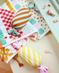 Cushion candy green PIPPI