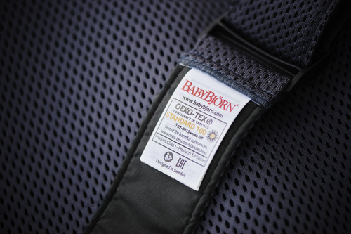 BABYBJÖRN - Baby Carrier MINI 3D Mesh, Navy Blue