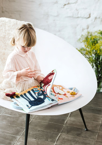 LILLIPUTIENS - Soft activating book with mini - cuddly toys "Baby boom" Farma 18 m +