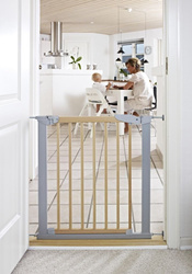 Baby Dan - Avantgarde Safety Gate, Beechwood + 3 extensions