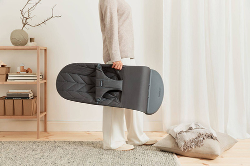 BABYBJÖRN - Bouncer Bliss Woven, Petal Quilt - Anthracite + Toy