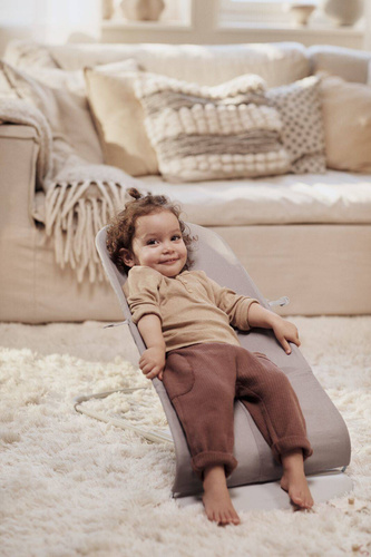 BABYBJORN - BLISS Woven bouncer, Petal Quilt, sand grey + Soft Friends toy