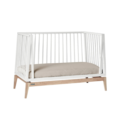 LEANDER - LUNA™ baby cot 0-3 yrs, White/Oak + Conversion kit