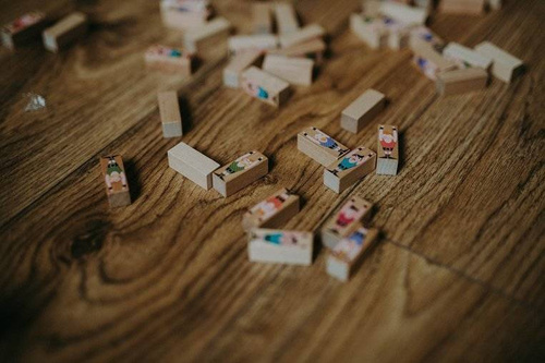 Janod - The Acrobats skill game