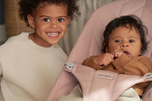 BABYBJÖRN - Bouncer BLISS - Dusty Pink, Petal Quilt + Toy Googly Eyes Pastels