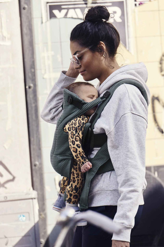 BABYBJÖRN - Baby Carrier Move - Sage green, 3D Mesh