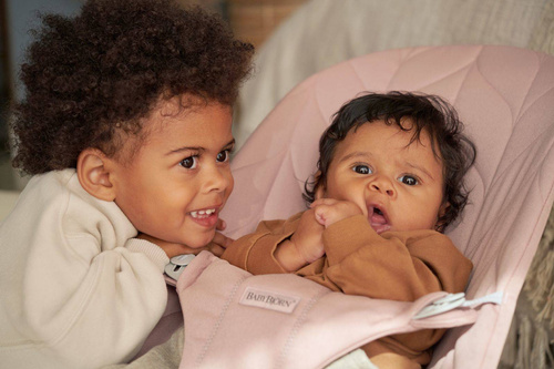 BABYBJÖRN - Bouncer BLISS - Dusty Pink, Petal Quilt + Toy Googly Eyes Pastels