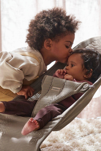 BABYBJÖRN - Bouncer Bliss MESH - Grey Beige + Toy Googly Eyes Pastels