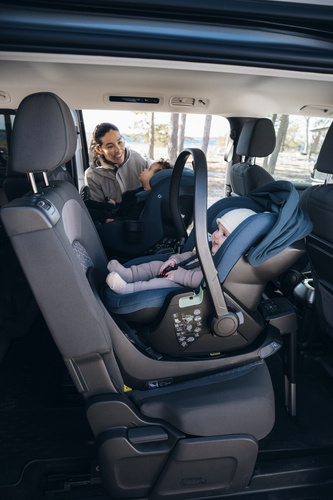 THULE - Elm Connect 360 - toddler car seat, darkest blue