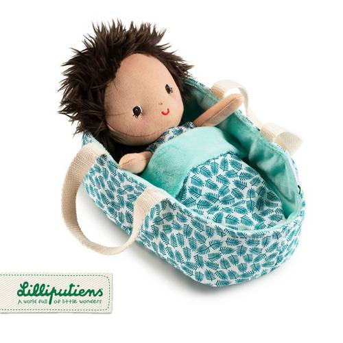 LILLIPUTIENS - Baby doll in a basket with clothes and Ari blanket 12 m +