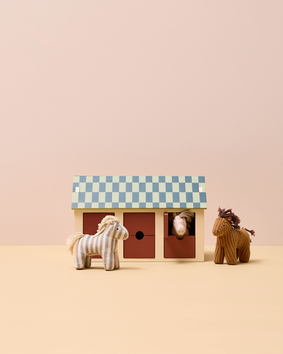 Kid's Concept - Stable with horses
