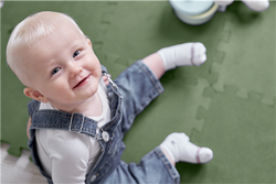 Baby Dan – foam play mat, soft green
