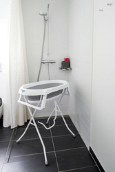 Baby Dan - SafeSplash bath stand 