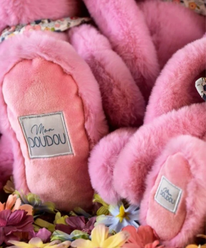DOUDOU – Lapin Fleurette plush rabbit by Doudou et Compagnie, 35 cm, grenadine pink